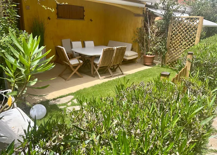 Porto Pino, Garden And Pool