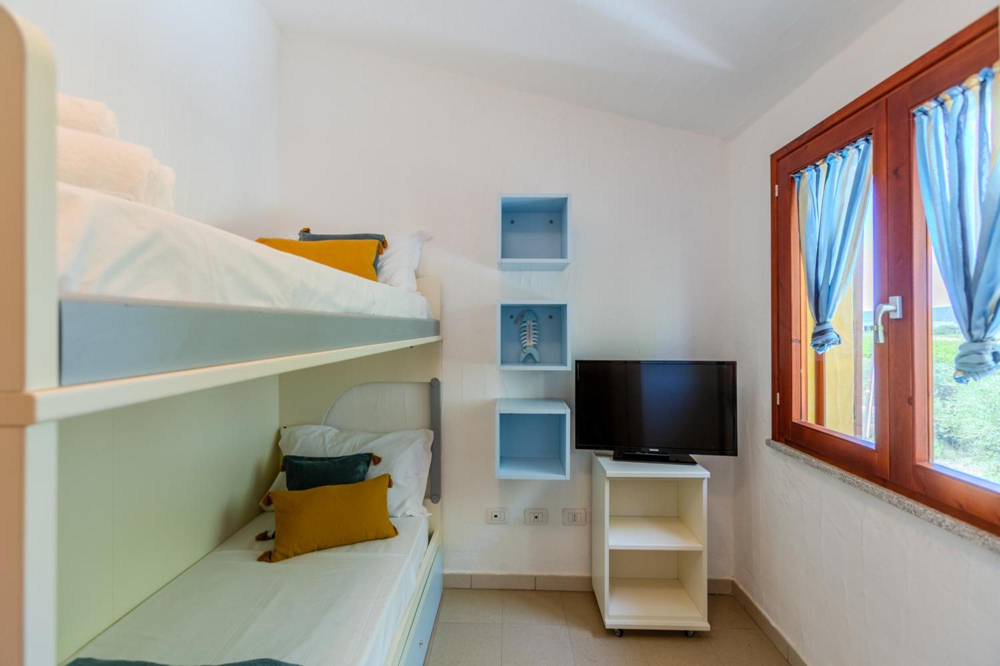 Porto Pino, Garden And Pool * Sant'Anna Arresi