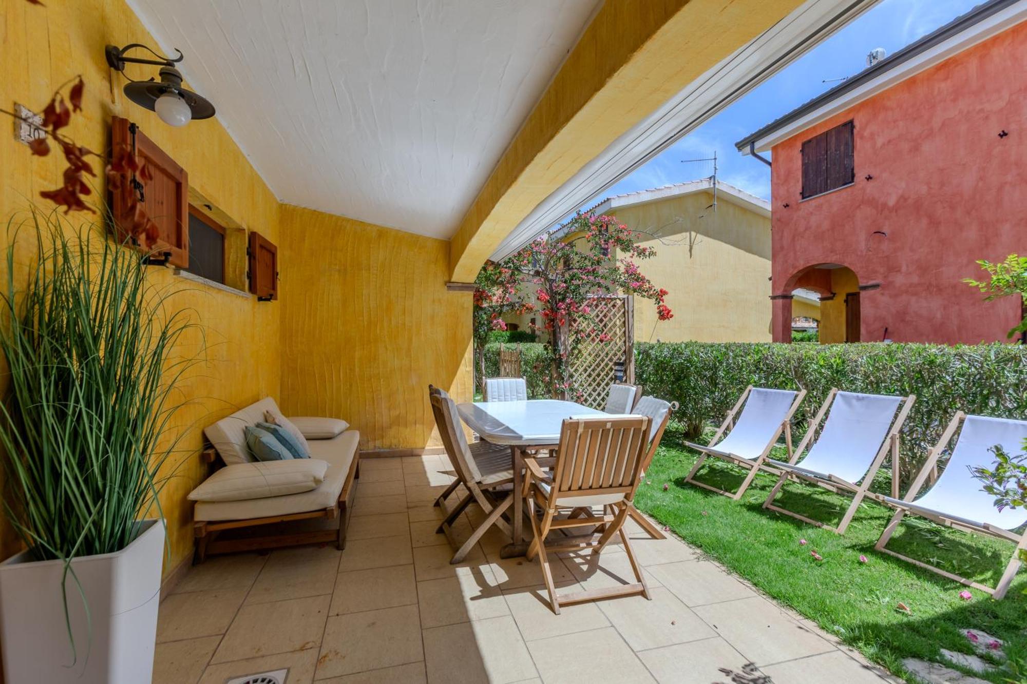 Holiday home Porto Pino, Garden And Pool *
