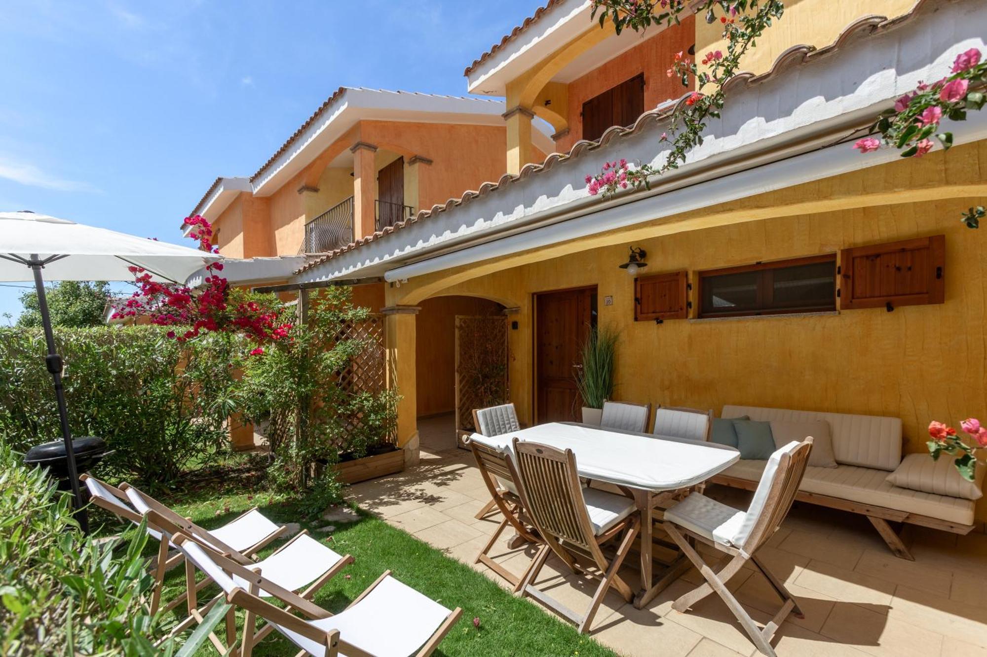 Porto Pino, Garden And Pool * Sant'Anna Arresi