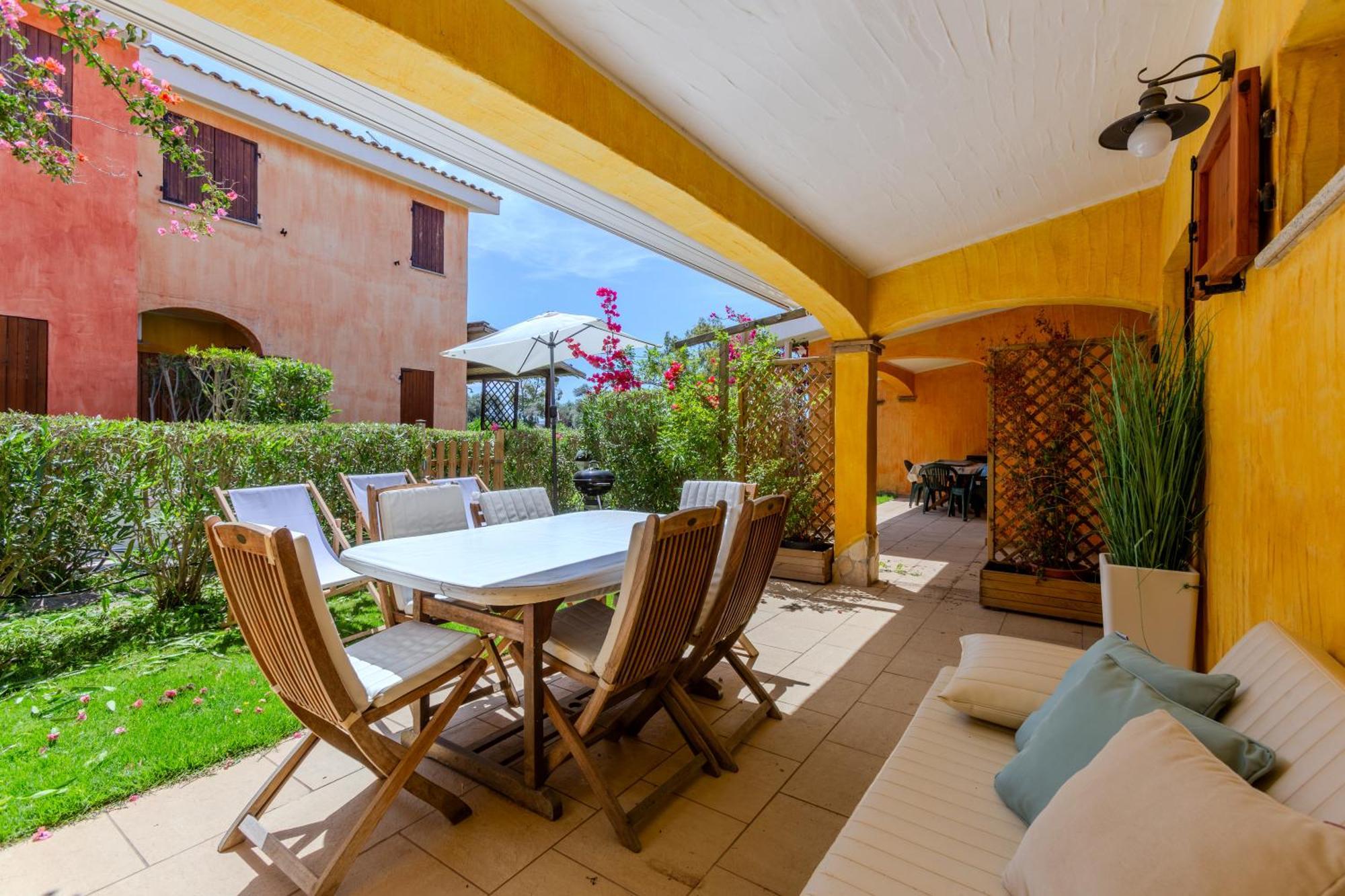 Porto Pino, Garden And Pool