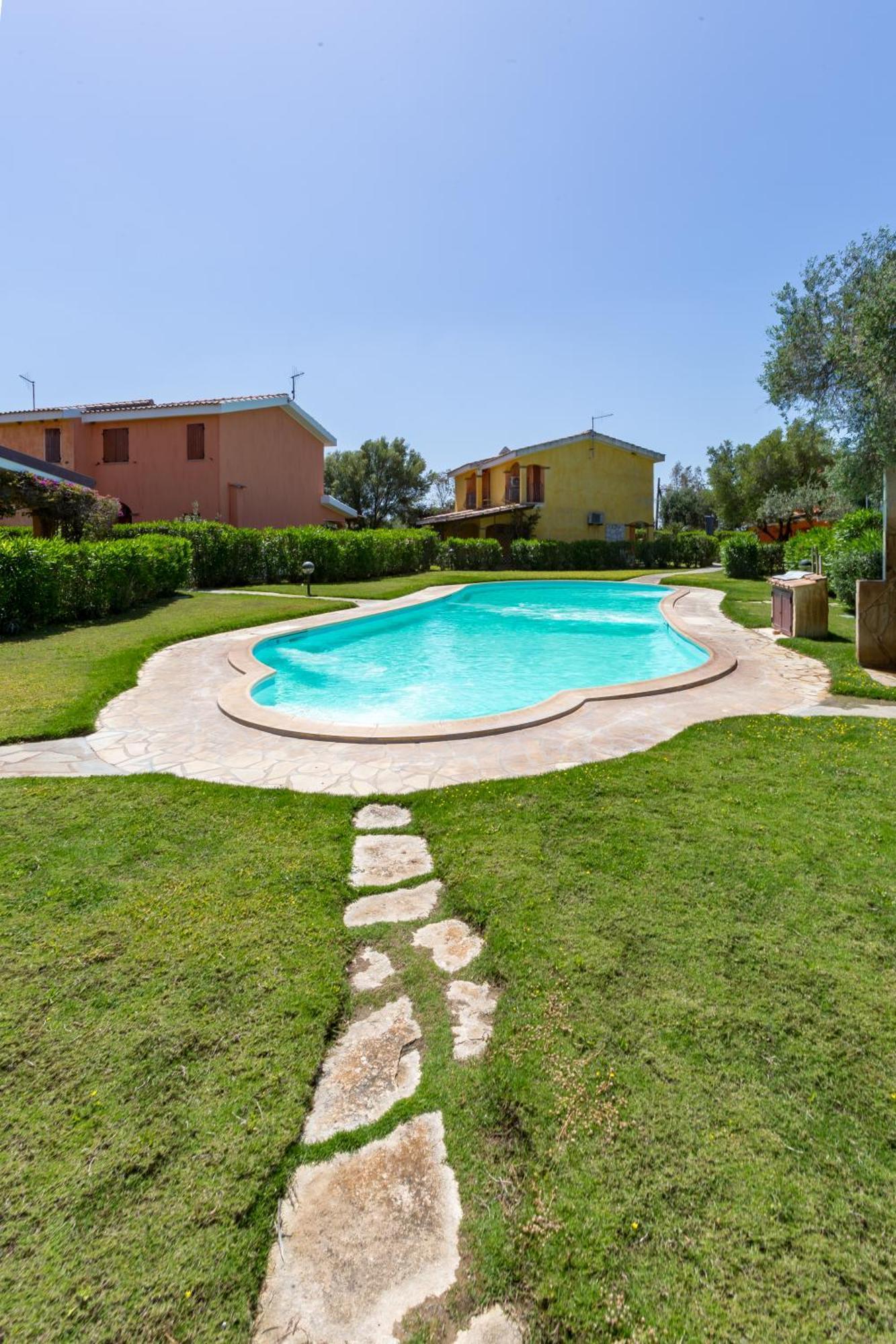 Porto Pino, Garden And Pool